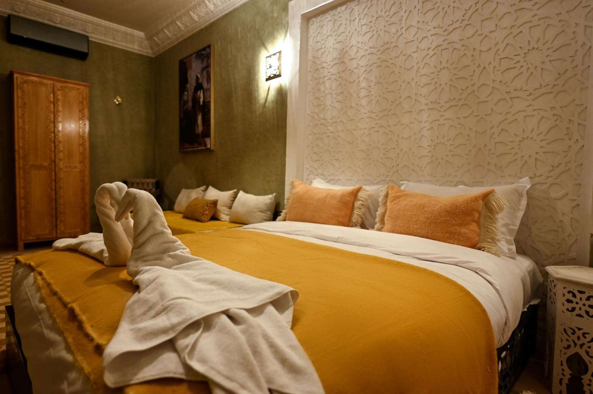 Riad Chez Henriette มาร์ราเกช ภายนอก รูปภาพ